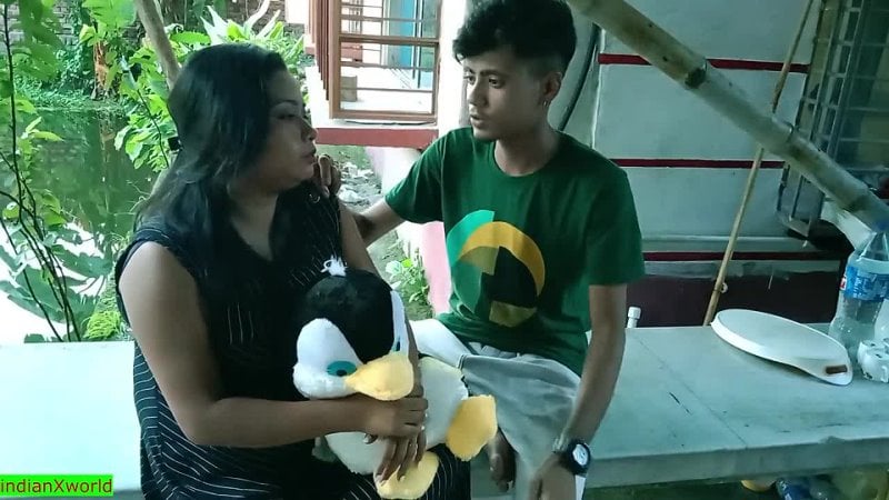 ¡Estudiante indio caliente follando después de clase! sexo novia caliente